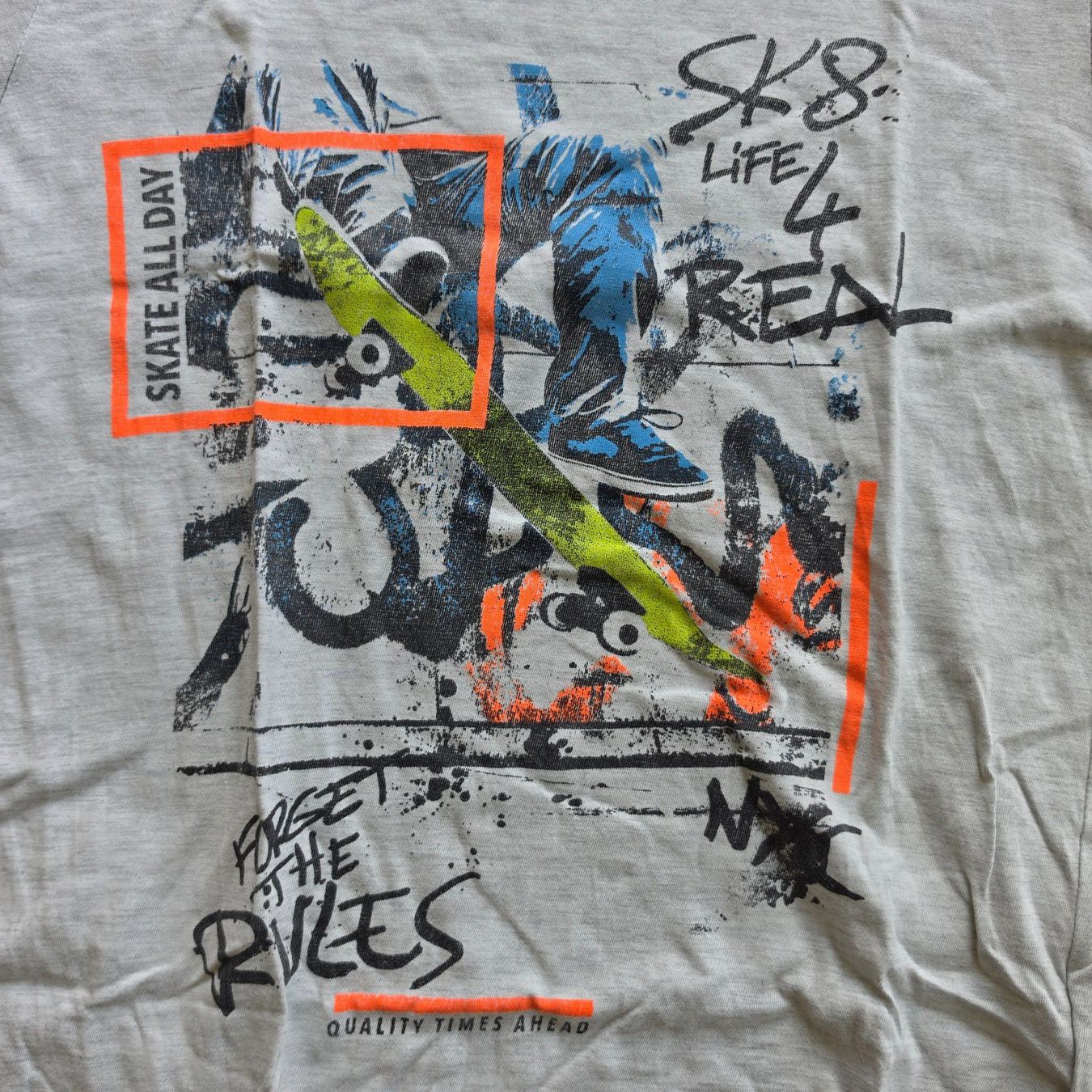 Hemden, T-Shirts & Polos: Lässiges graues T'Shirt Gr. 146/152 – Gebraucht aus Arth von Africa44 1