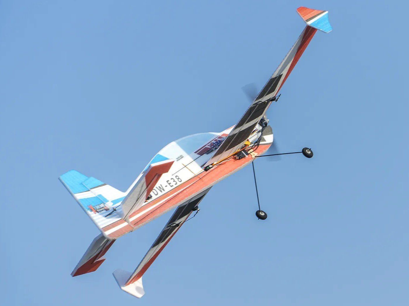 RC Modellbau: Extra-NG 3D, Spw 1200mm, Indoor KIT-Bausatz, EPP DW-Hobby – Neu und originalverpackt aus Entlebuch von Hebu 3