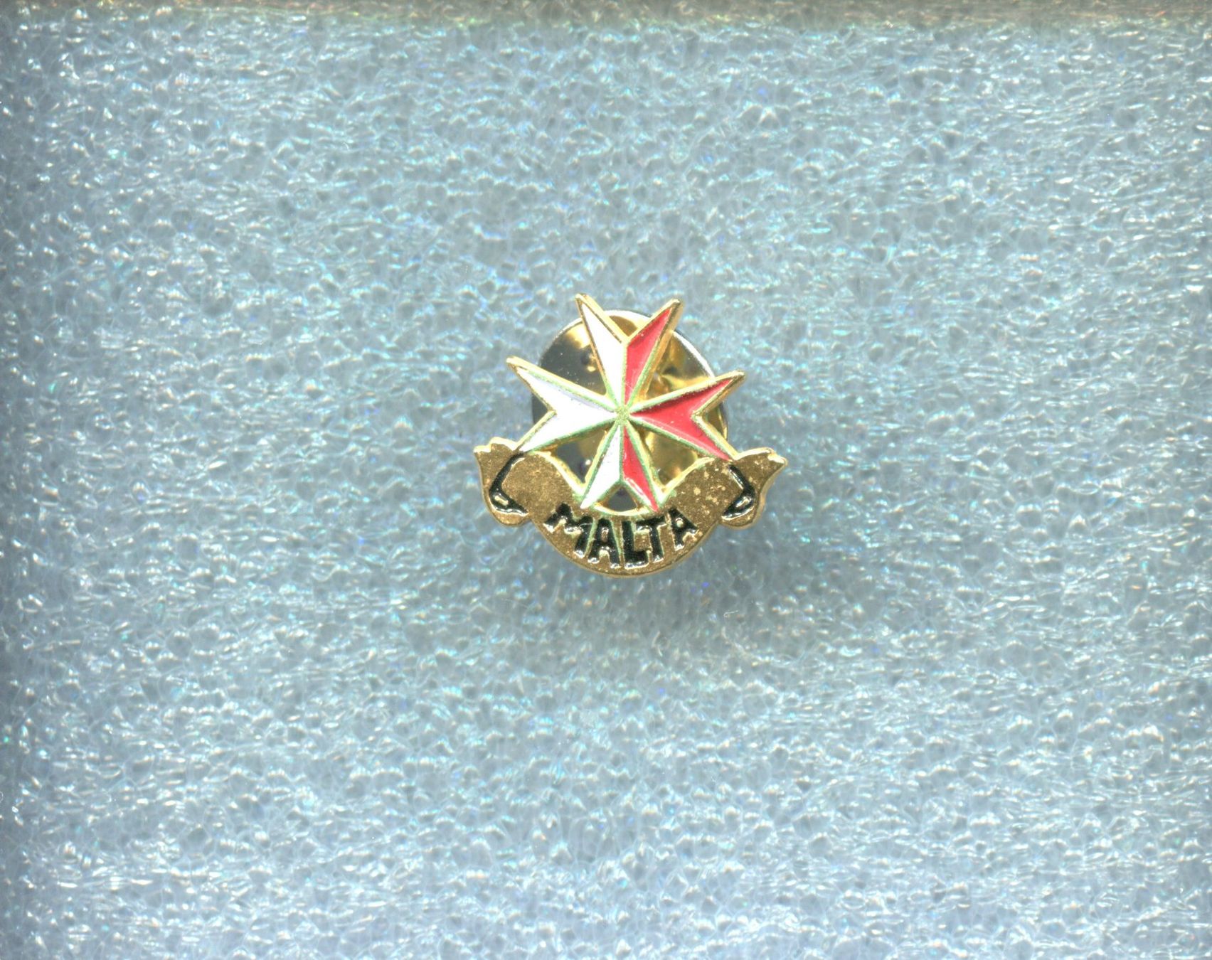 Placchette & Badge: MALTA – Usato da Winterthur venduto da Sammleroase