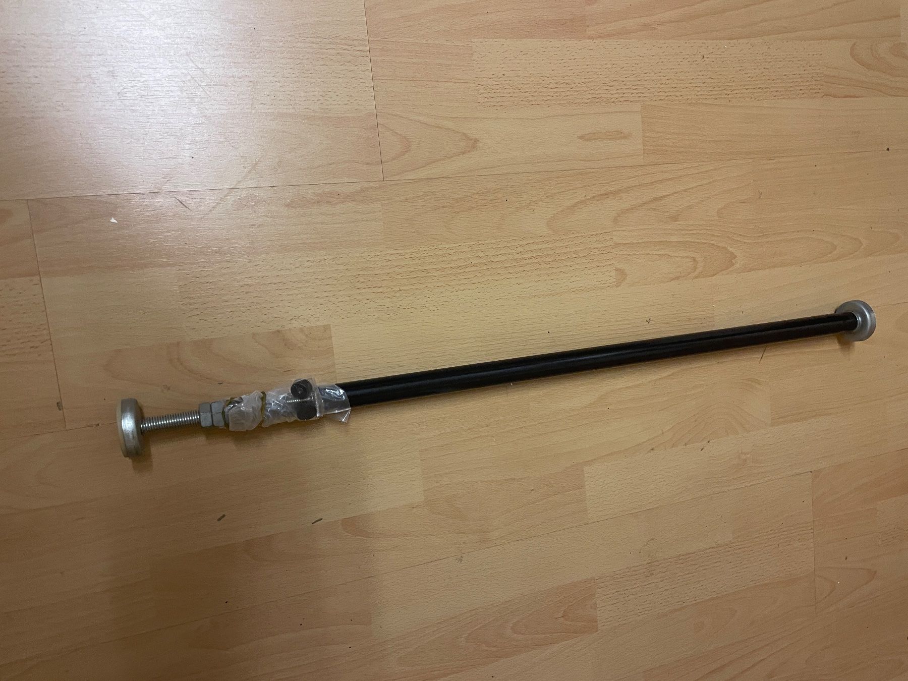 Hometrainer: Barre de traction à fixer entreporte – Usato da Neuchâtel venduto da Idea_plus 2