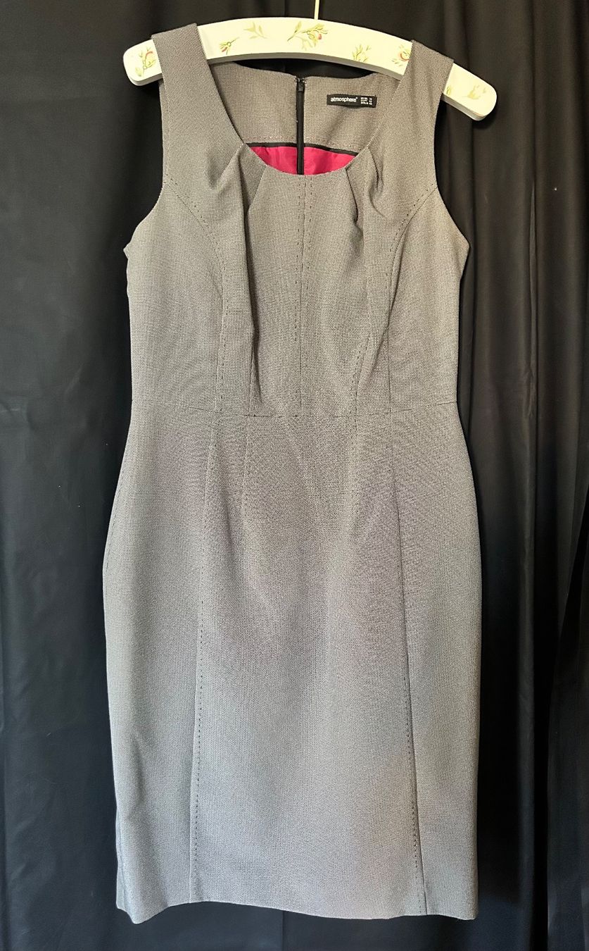 Vestiti: Atmosphere Dress, Size 14, Grey, Perfect for spring ! – Nuovo (secondo la descrizione) da Zürich venduto da Mistral61