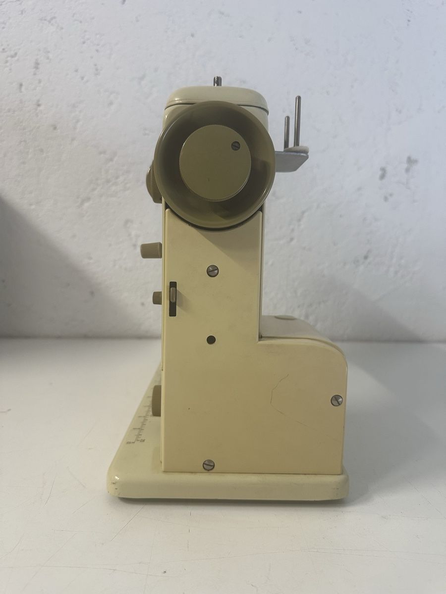 Macchine da cucire: Bernina Minimatic 707 Nähmaschine – Usato da Zetzwil venduto da ZB05 2