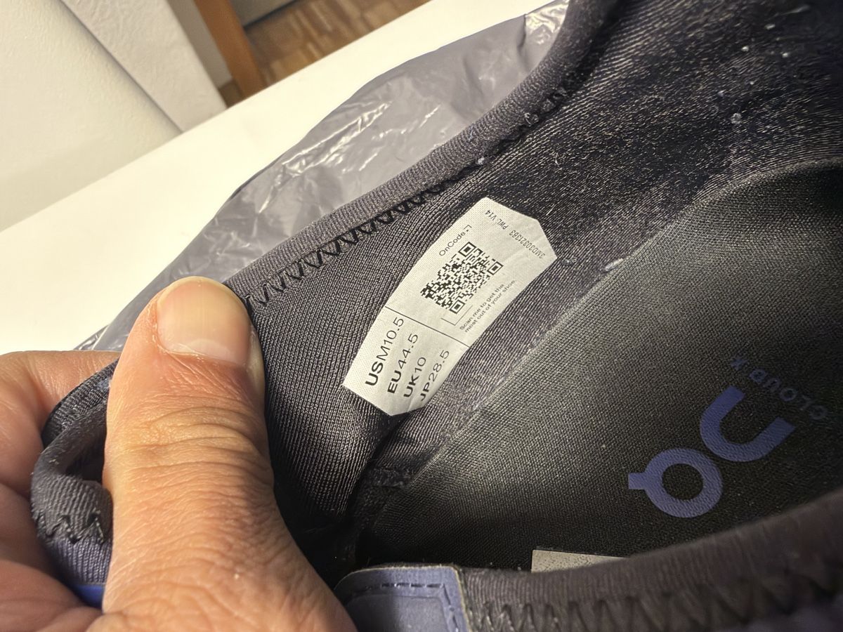 On Scarpe da uomo: On Cloud – Usato da Winterthur venduto da EasyRS 2
