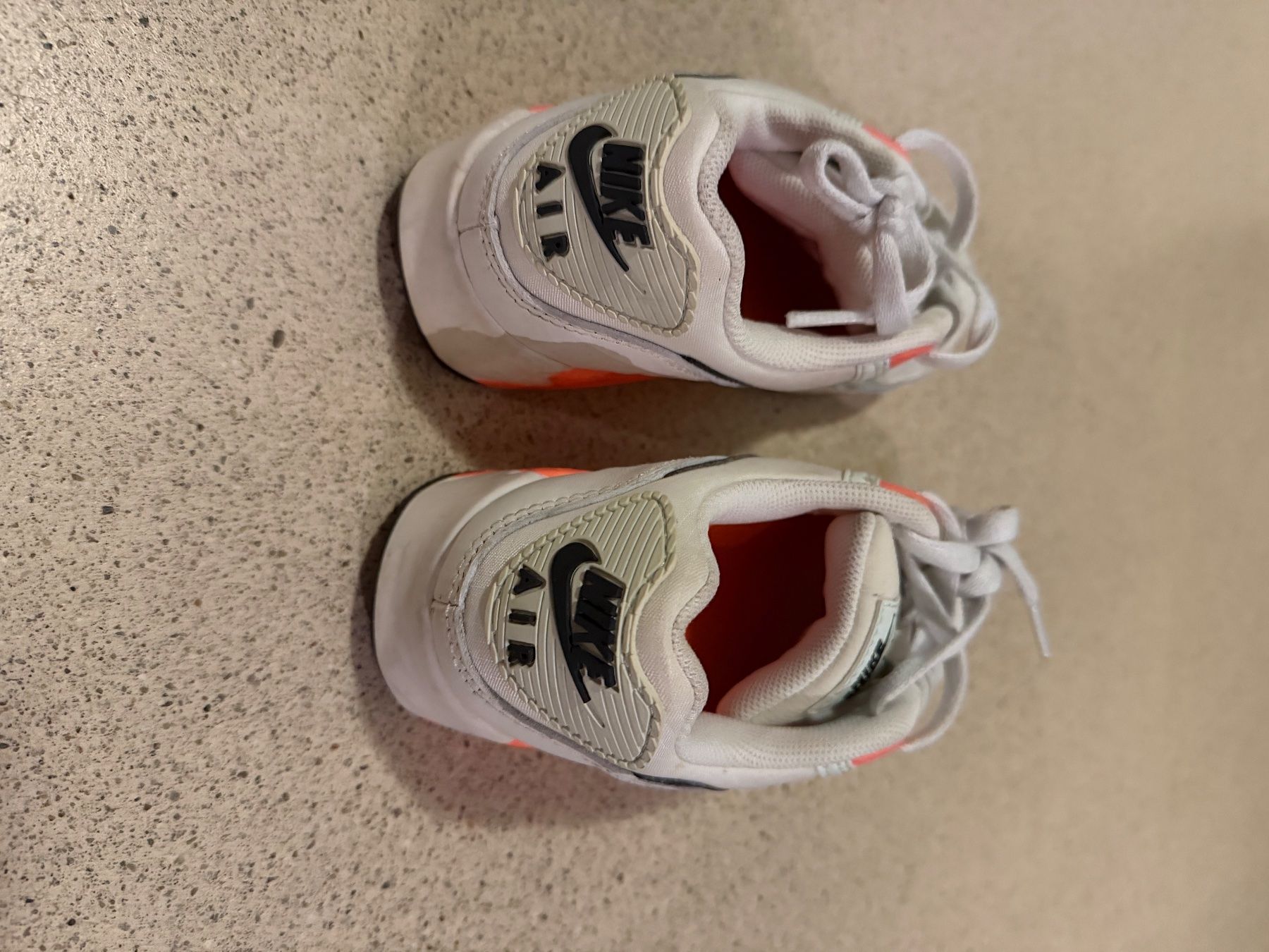 Nike Damenschuhe: Nike Air Max 90, Grösse 38 – Gebraucht aus Schlieren von cor_jgb7 1