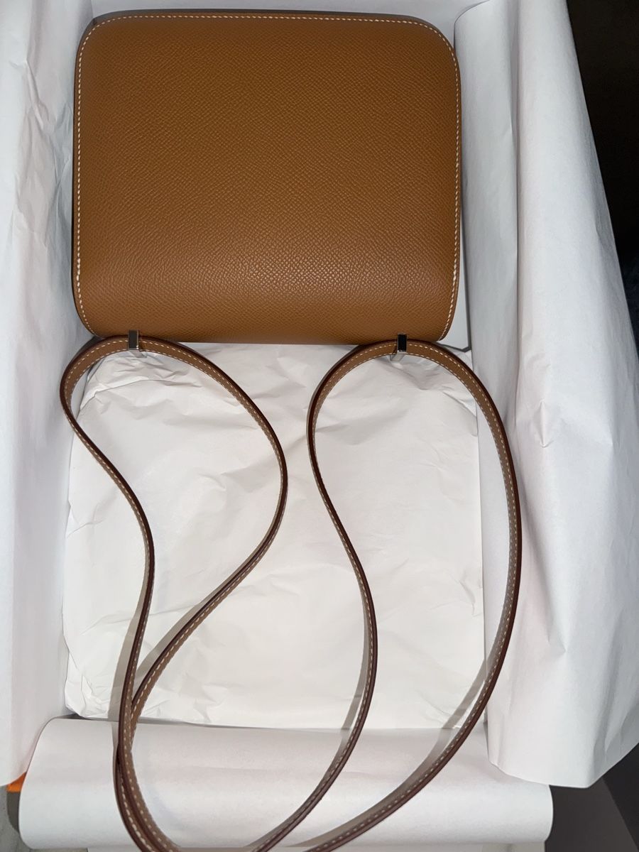 Hermès Taschen für Damen: Hermès Constance Mini  Bag, Gold Epsom G Stamp – Neu und originalverpackt aus Genève von Lux_trend26 5