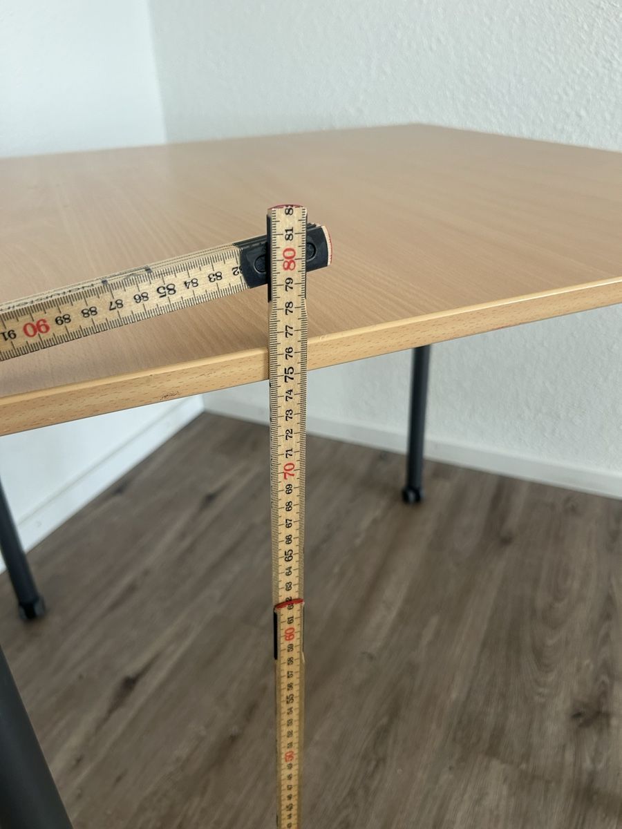 Tavoli: 12 Tische und 8 Stühle – Usato da Stäfa venduto da flostaefa 5