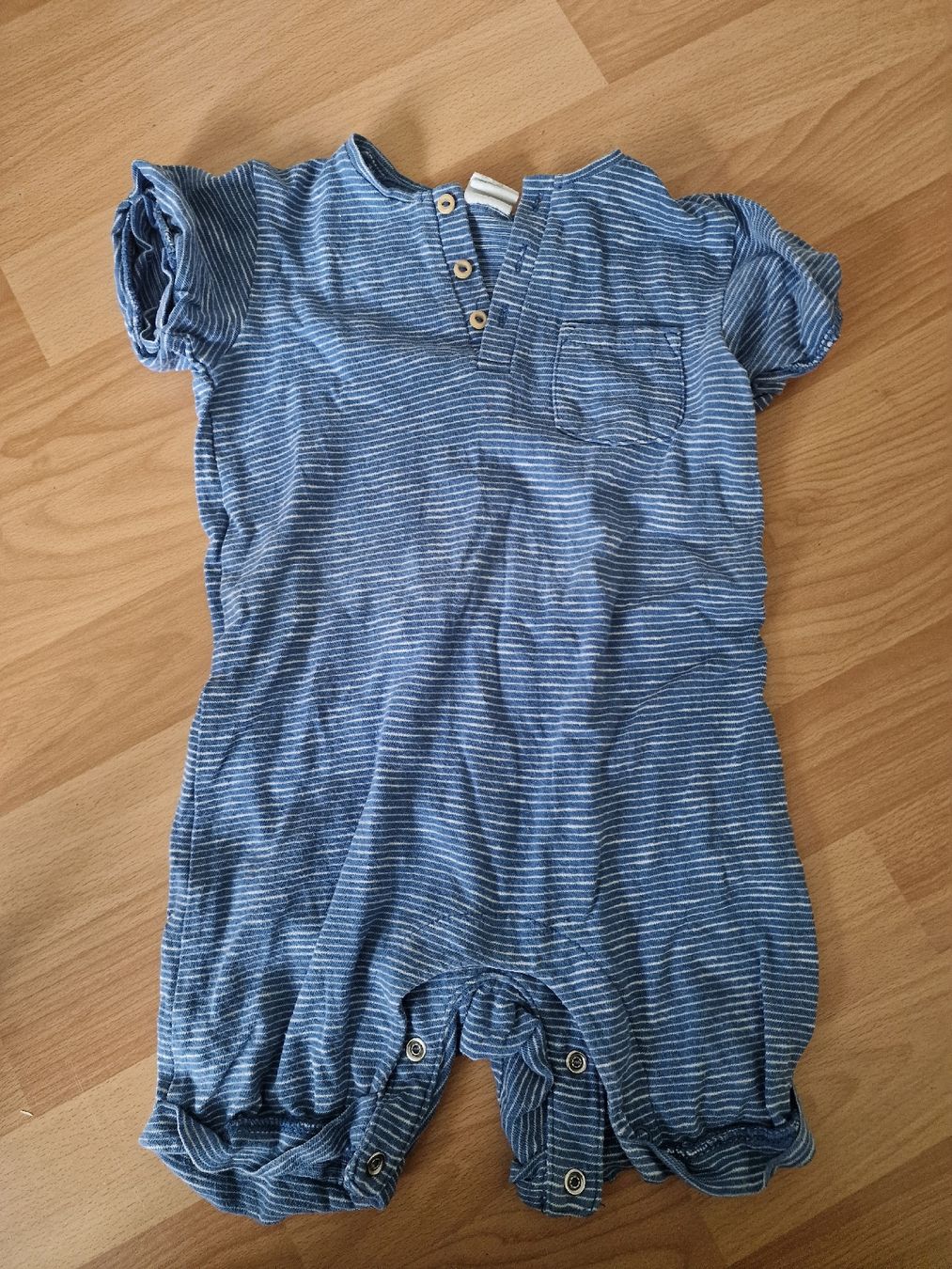 H&M Kleiderpakete: Overall in Grösse 80 – Gebraucht aus Schliern b. Köniz von Jemy94