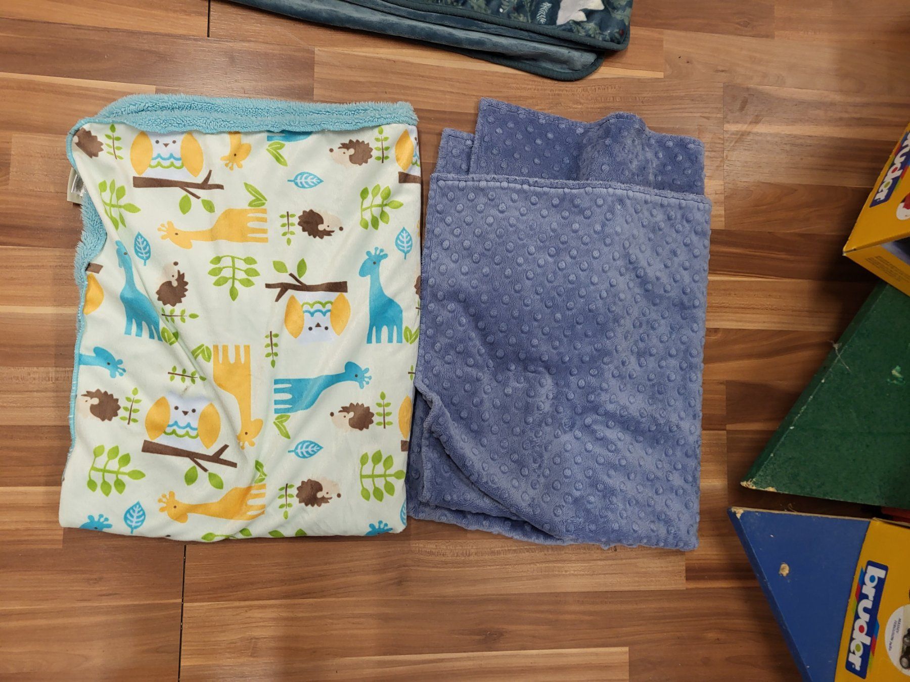 Coperte: 2 Kuscheldecken K5 1970 – Usato da Schwarzenburg venduto da Sunny0290