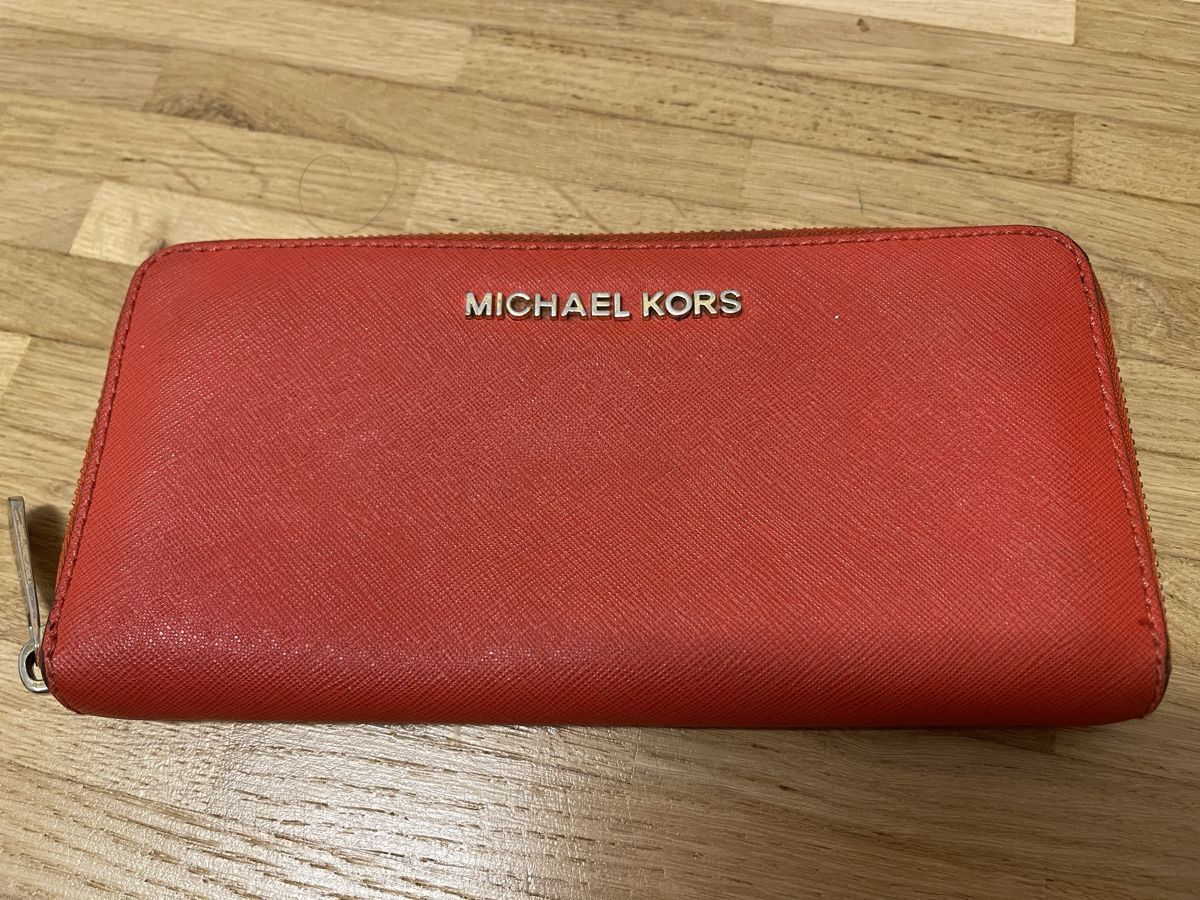 Michael Kors Portamonete: Michael Kors Portemonnaie – Usato da Stallikon venduto da oez6e
