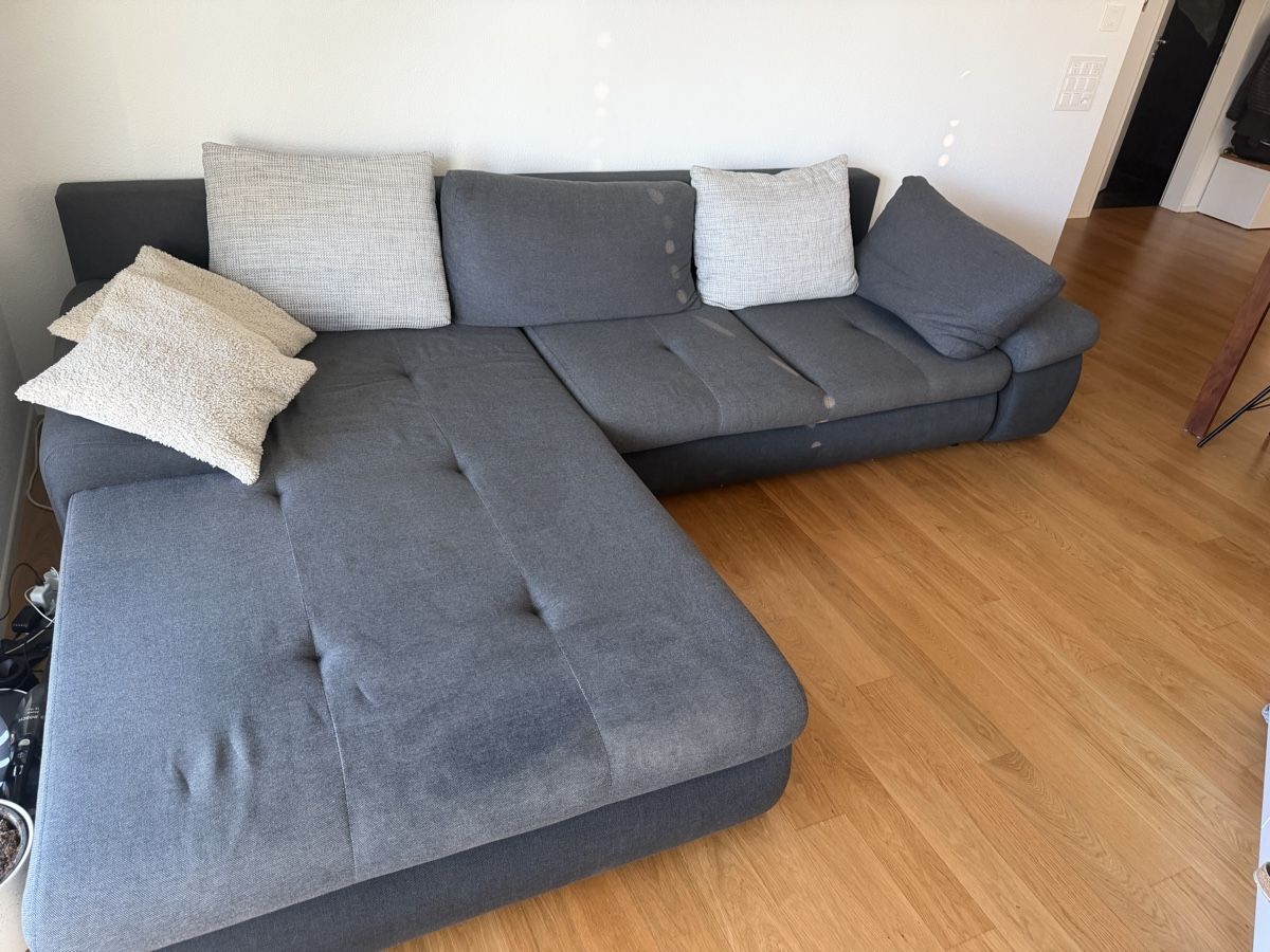 Sofas: Big Ecksofa grau aus Stoff  – D'occasion à Tägerwilen par aircanada83 4