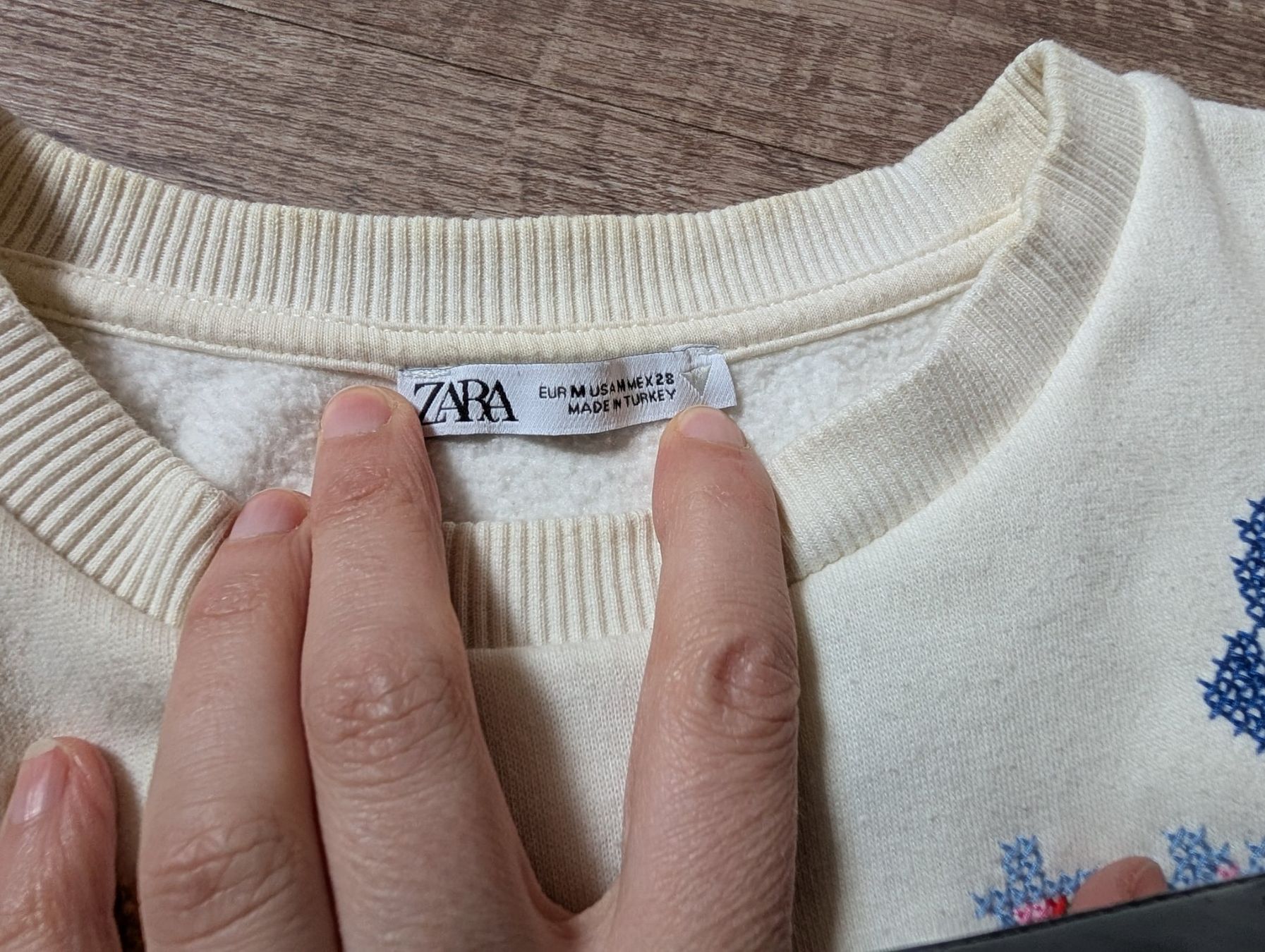 Zara Pulls & Sweat-shirts: ZARA sweater M – D'occasion à Zermatt par msz_nb9h 1