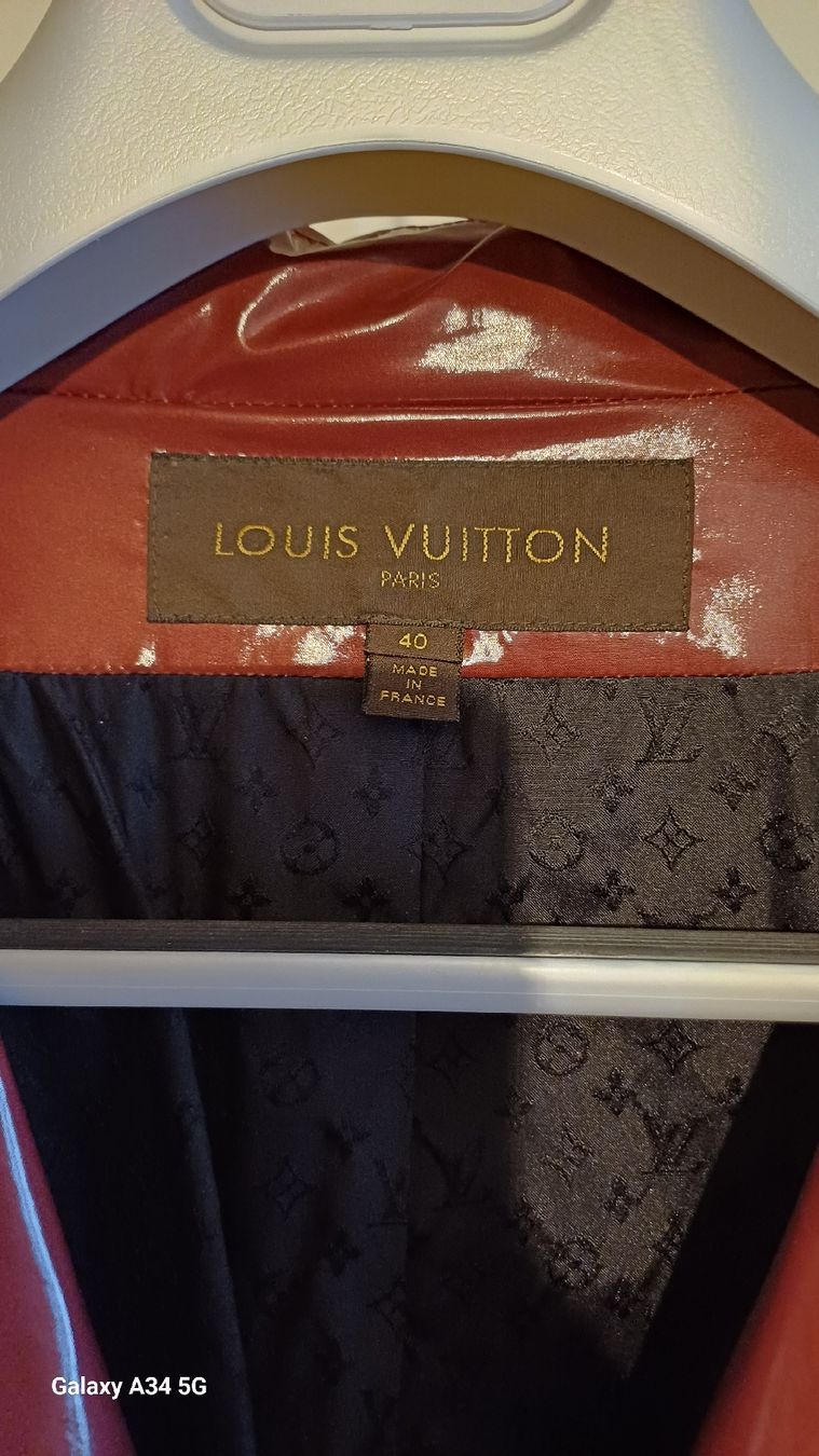 Louis Vuitton Mäntel: Louis Vuitton Damen Kurz Mantel – Gebraucht aus St. Gallen von DiesundDas. 2