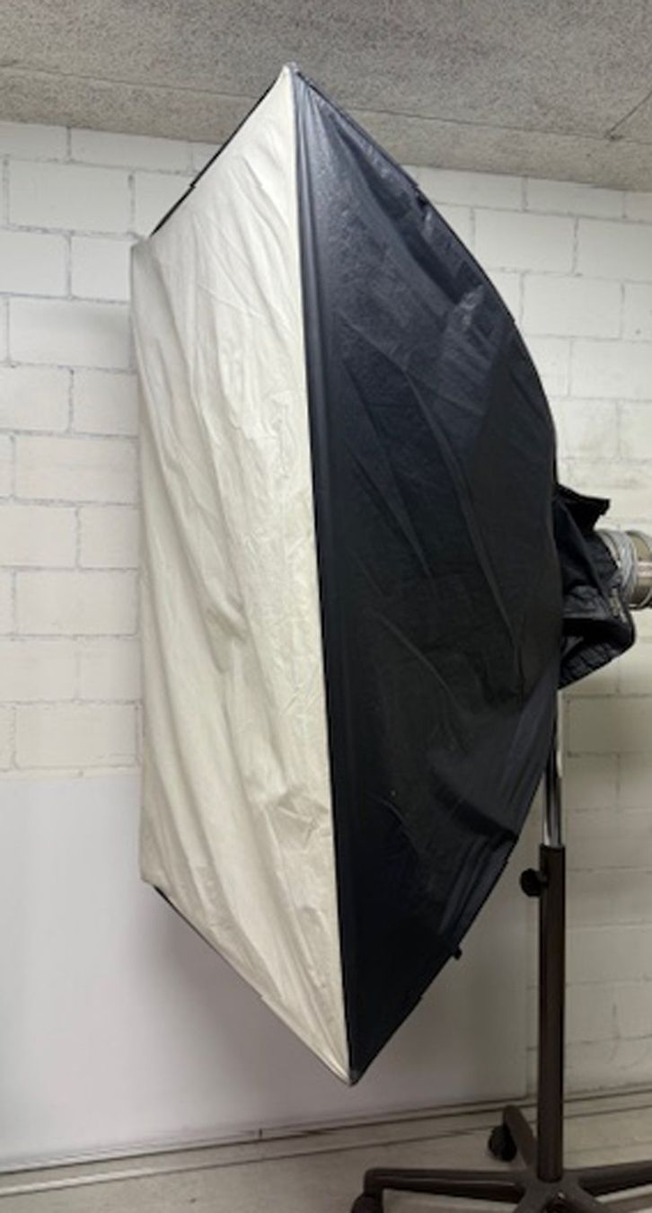 Flashs: Illuminata SoftBox 90x120 cm – D'occasion à Stallikon par Oceanblue1 1