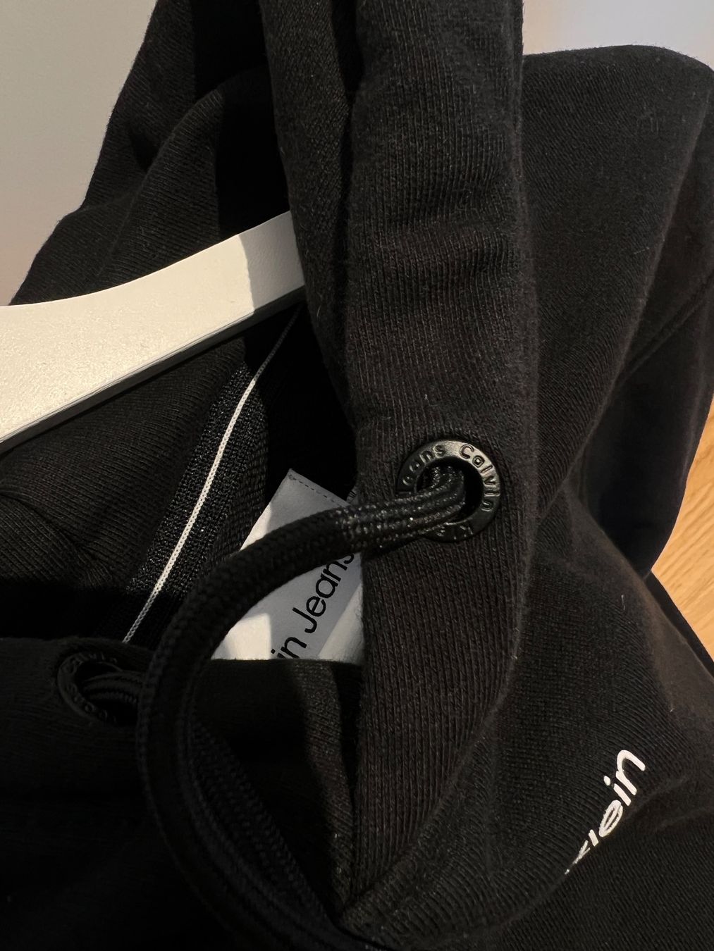Calvin Klein Maglioni & Felpe: Calvin klein Neuer Kapuzenpullover – Nuovo (secondo la descrizione) da Altdorf UR venduto da Swissglam 3