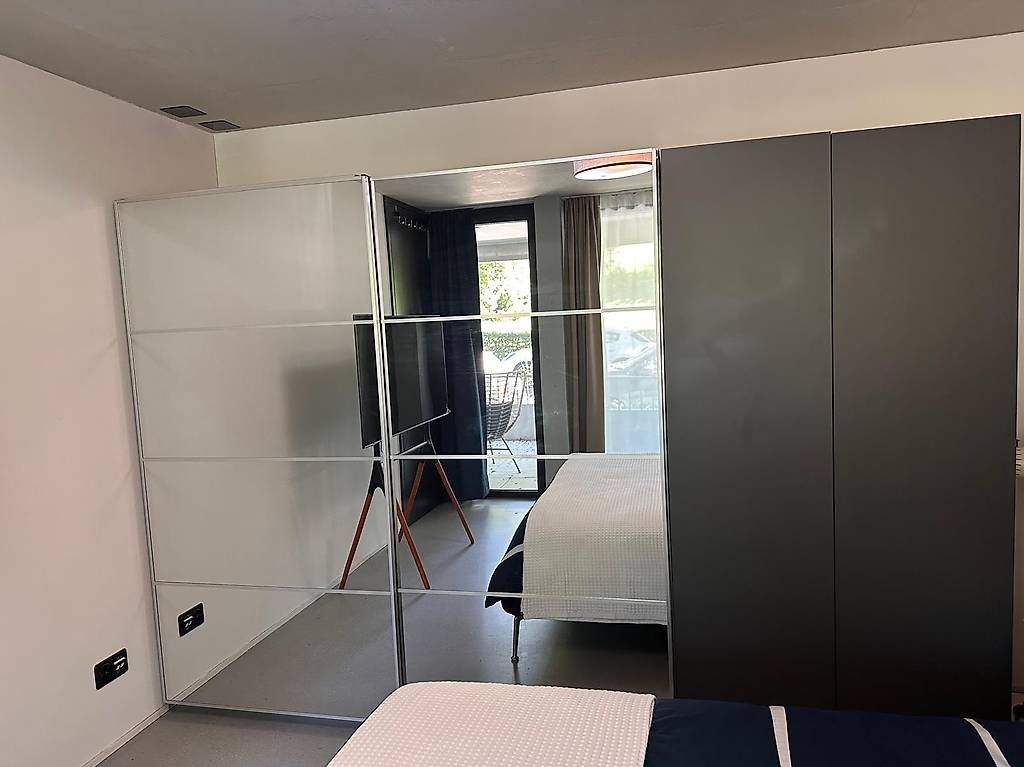 Schränke: Wardrobe – Gebraucht aus Zürich von soc_kl9g