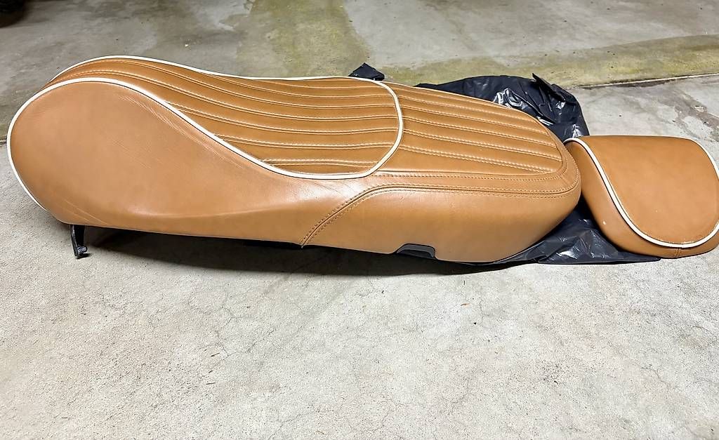 Panchine: Leder Sitzbank Luxury Edition  – Usato da Zürich venduto da Leo-Lua 2
