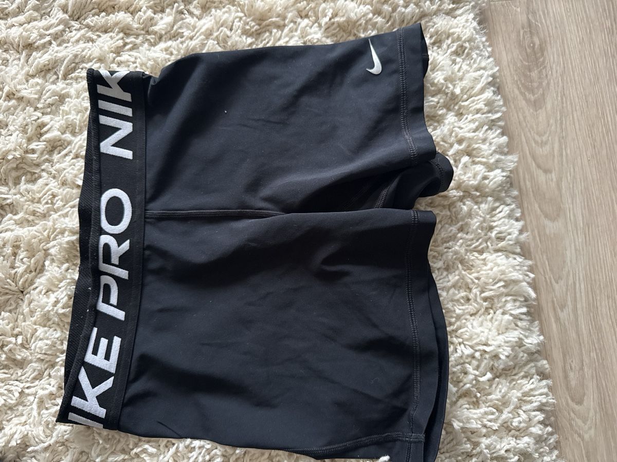 Gymshark Kleiderpakete: Kleiderpaket Sport – Gebraucht aus Bern von 1Gigi1 4