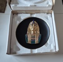 Assiette de collection Cléopâtre, Osiris Porcelain.