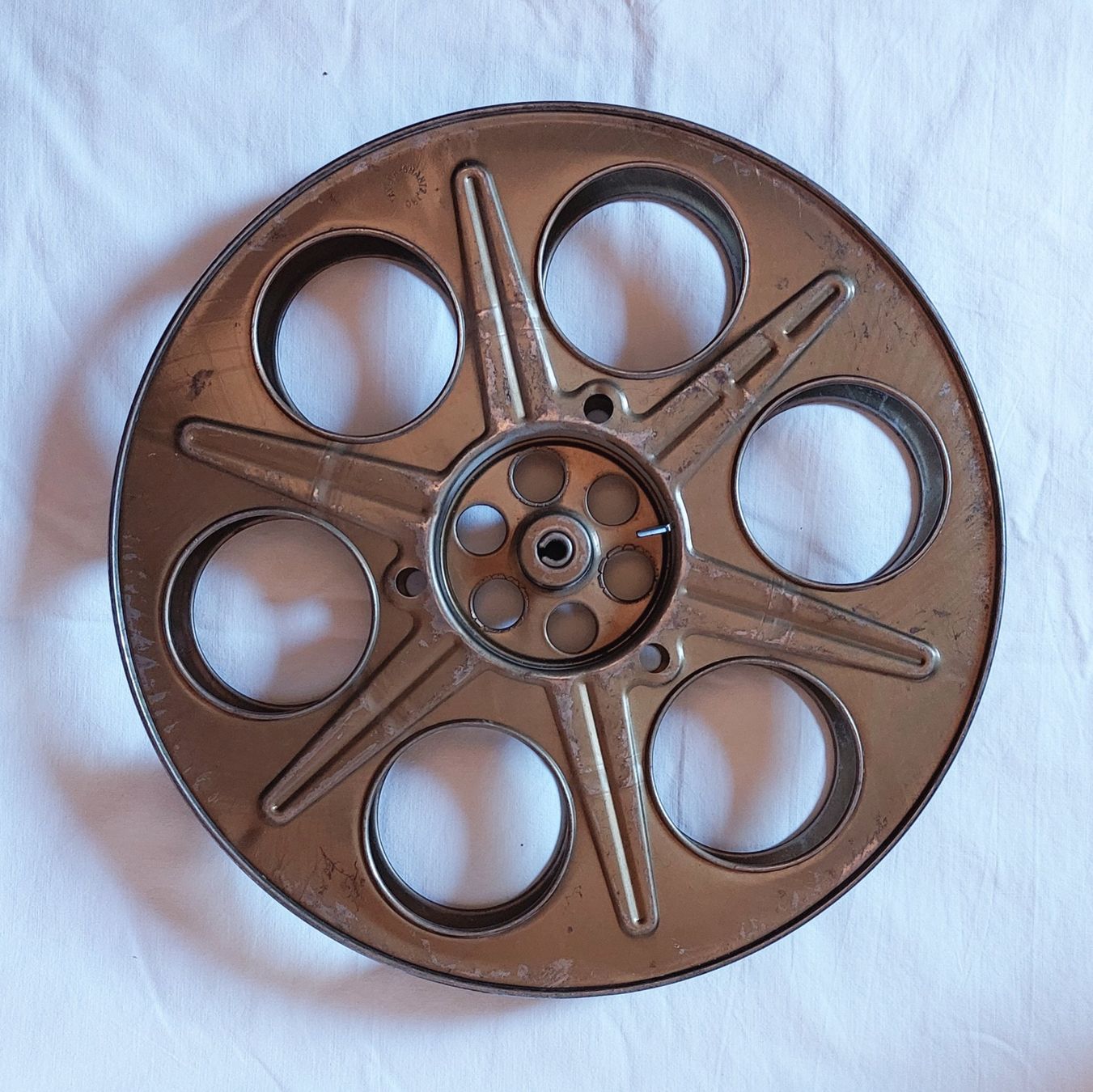 Fotografie & Film: 2 alte Filmrollen, leer – Gebraucht aus Zürich von  1
