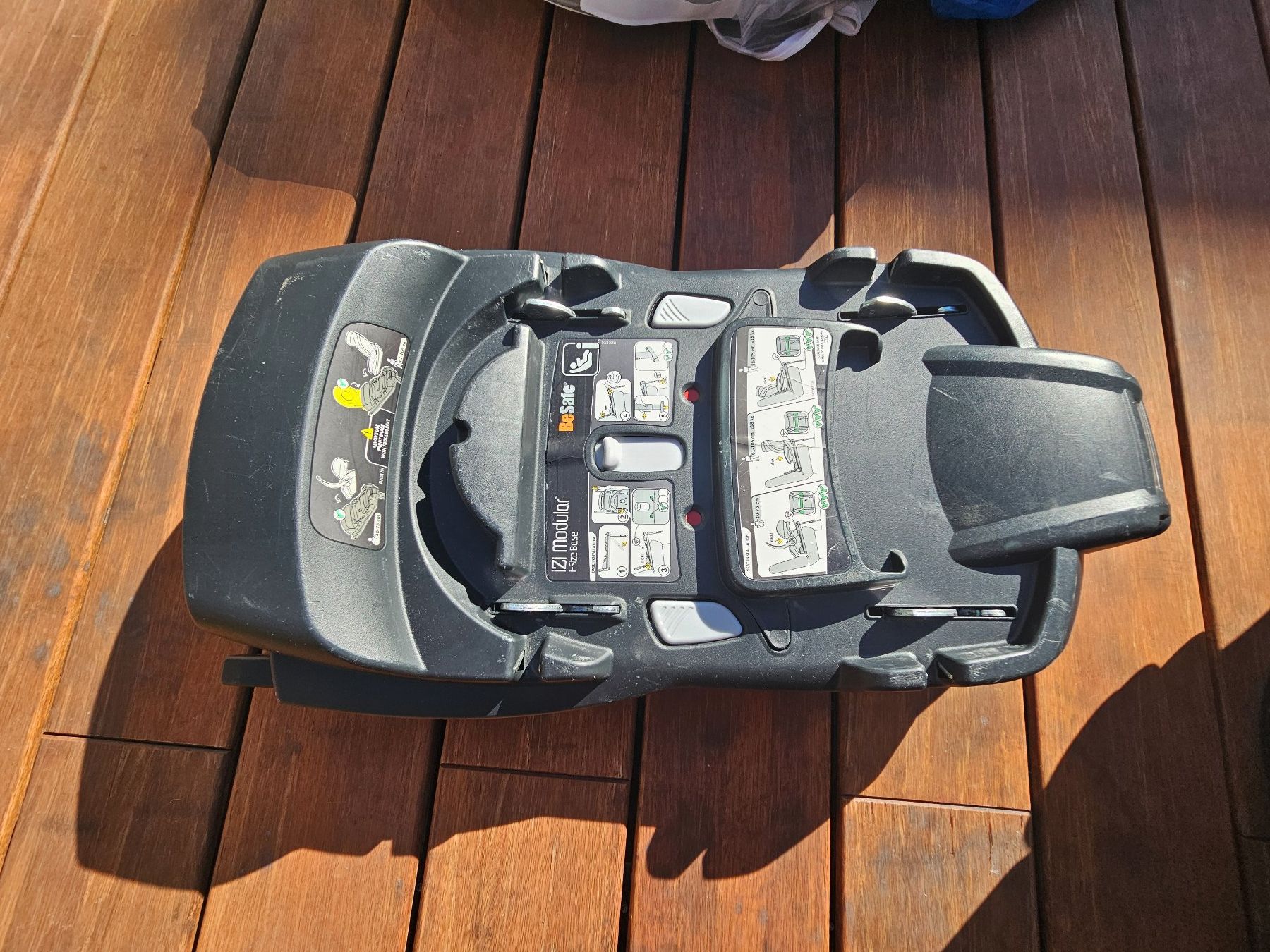 Joolz Seggiolini per auto: Joolz Babyschale mit  Isofix Station – Usato da Au SG venduto da riboflaf 3