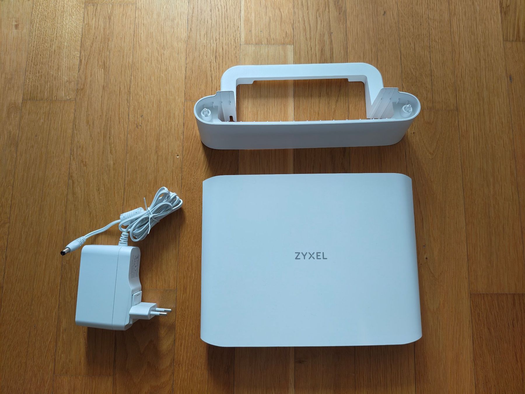 Zyxel Modem & Router: Zyxel AX7501 Router – Usato da Adliswil venduto da Oliz