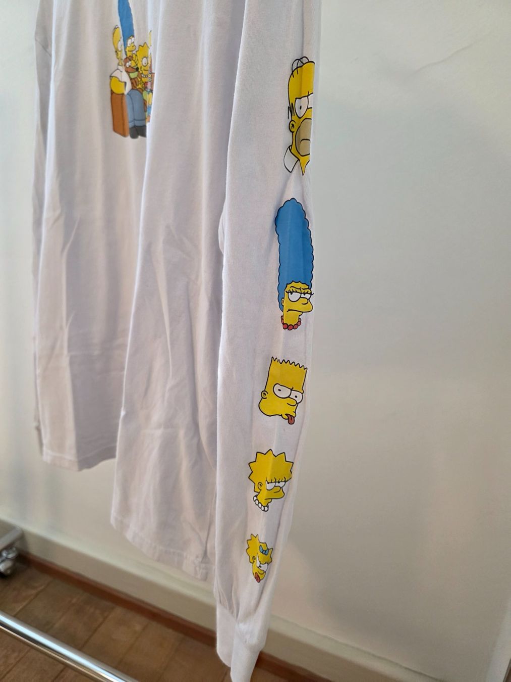 H&M T-shirt: Langarmshirt Simpsons – Usato da Rothenfluh venduto da sel_j856 1