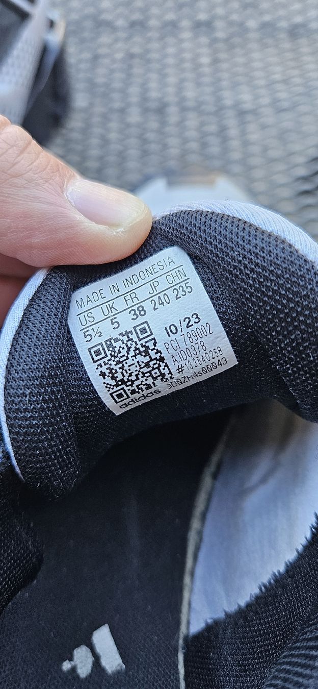 Adidas Scarpe per ragazzi: Adidas, Star Wars kinder Schuhe – Usato da Kollbrunn venduto da Ignjat1211 4