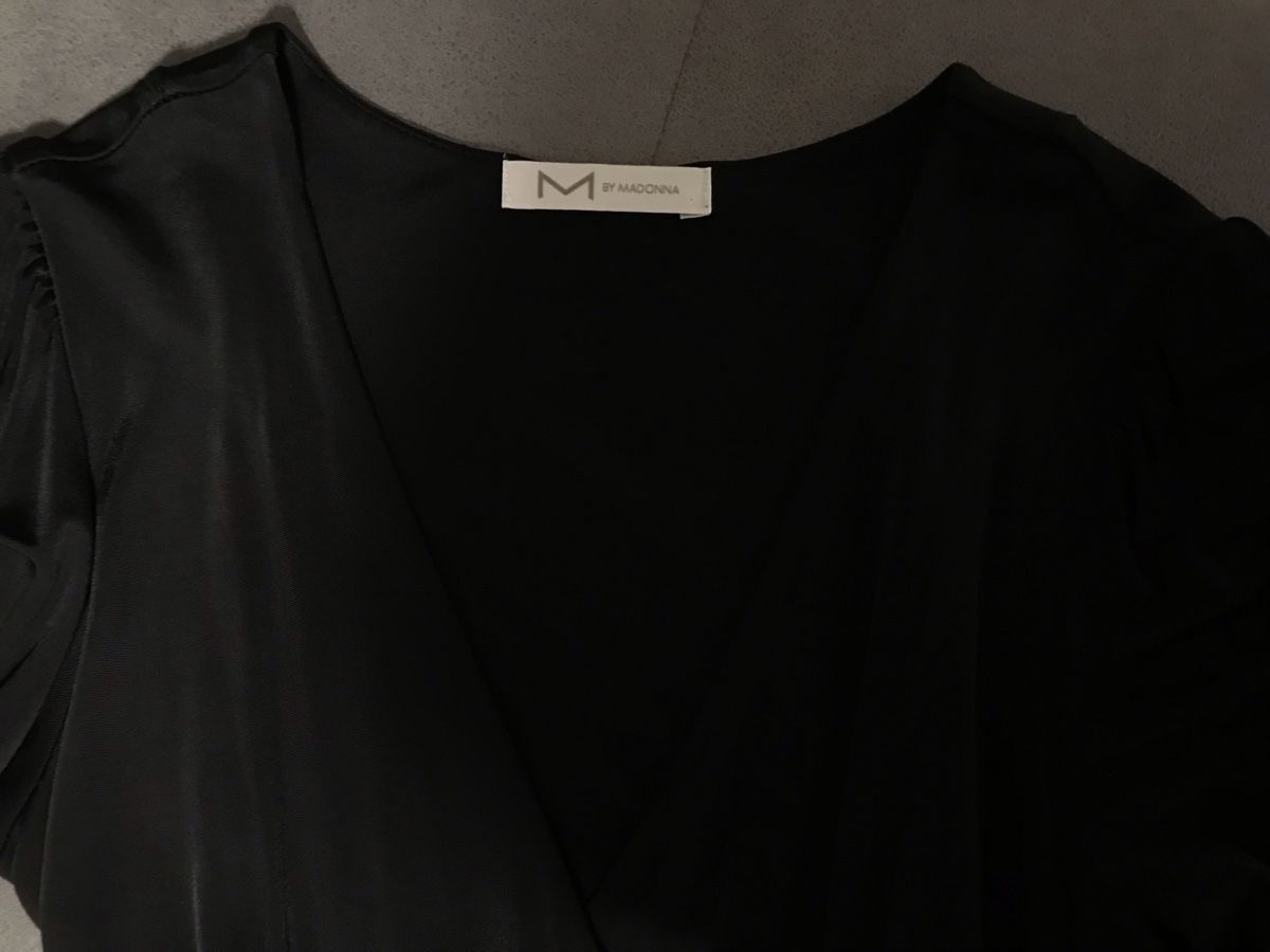 H&M Kleider: H&M by Madonna Kleid – Gebraucht aus Niederuzwil von nic_qjk5 2