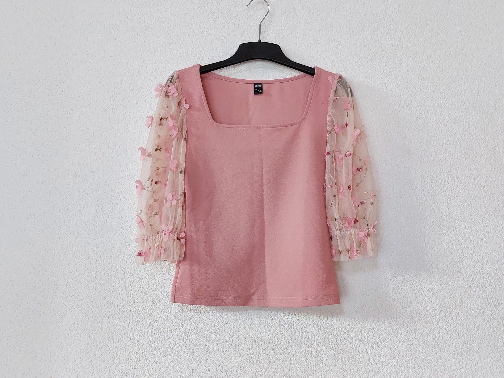 Blusen: Damen Oberteil Rosa Netzärmel mit Blumen – Neu (gemäss Beschreibung) aus Effingen von roe_7mb7