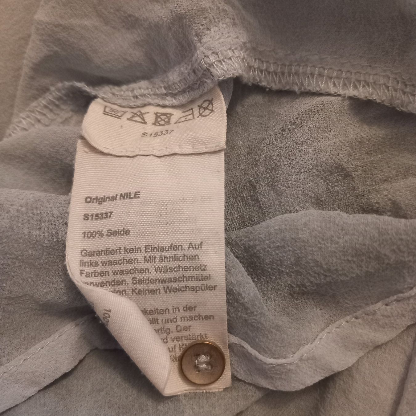 Nile Blusen: NILE Seidenbluse Gr. L – Gebraucht aus Wettingen von Socrates11 5