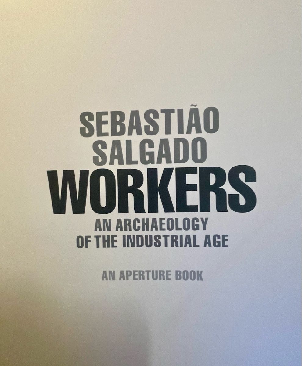 Libri: Sebastiao Salgago Fotobuch Workers signiert – Usato da Gebertingen venduto da Photographica 5