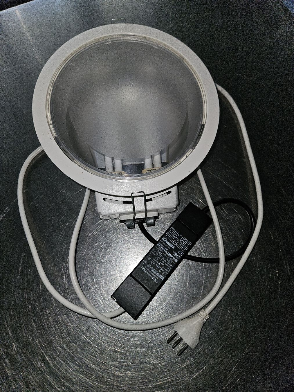Lampadari & plafoniere: Deckeneinbauleuchten Gastroküche – Usato da Morschach venduto da Hanswi 1
