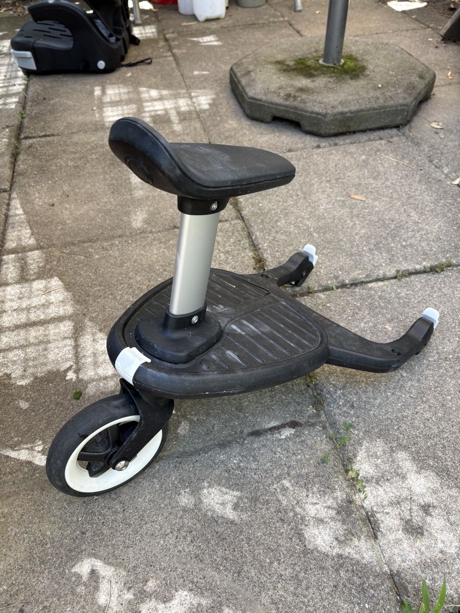 Bugaboo Poussette: Bugaboo Kinderwagen Geschwistersitz – D'occasion à Zürich par Claubieten