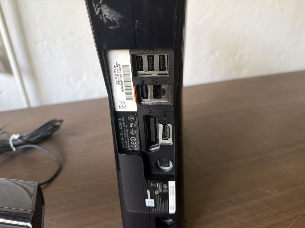 Microsoft Konsolen: Xbox 360 grosse Paket  – Gebraucht aus Arisdorf von comestibles 3