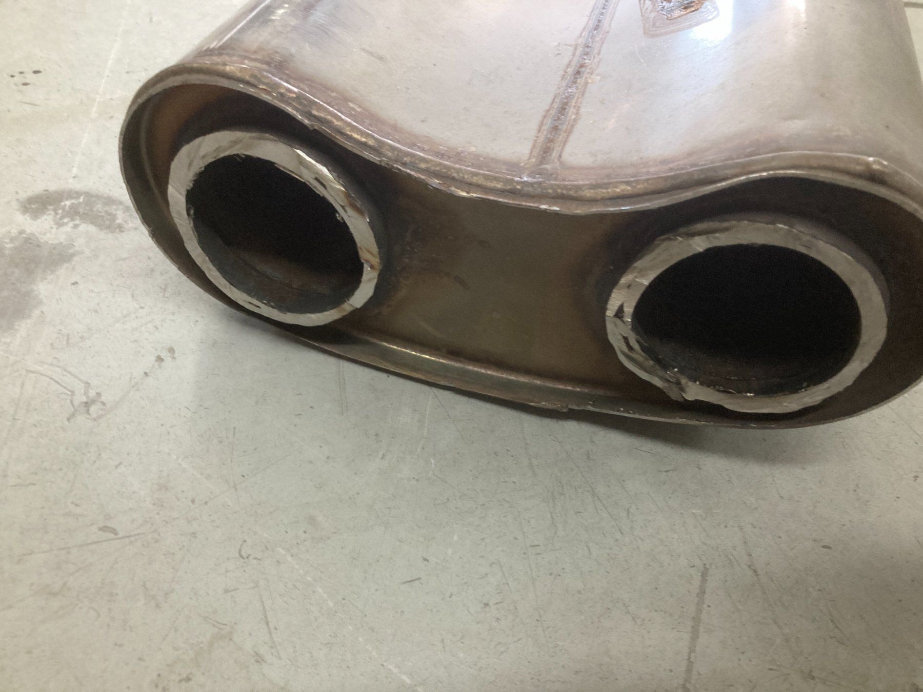 Jeep Sistemi di scarico: Jeep Wrangler 392 V8 Mitteltopf – Difettoso da Cham venduto da Cham6332 5