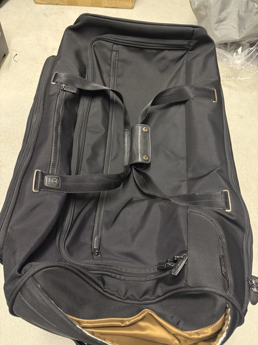 Tumi Sacs: Tumi Rolltasche – D'occasion à winterthur par lx138