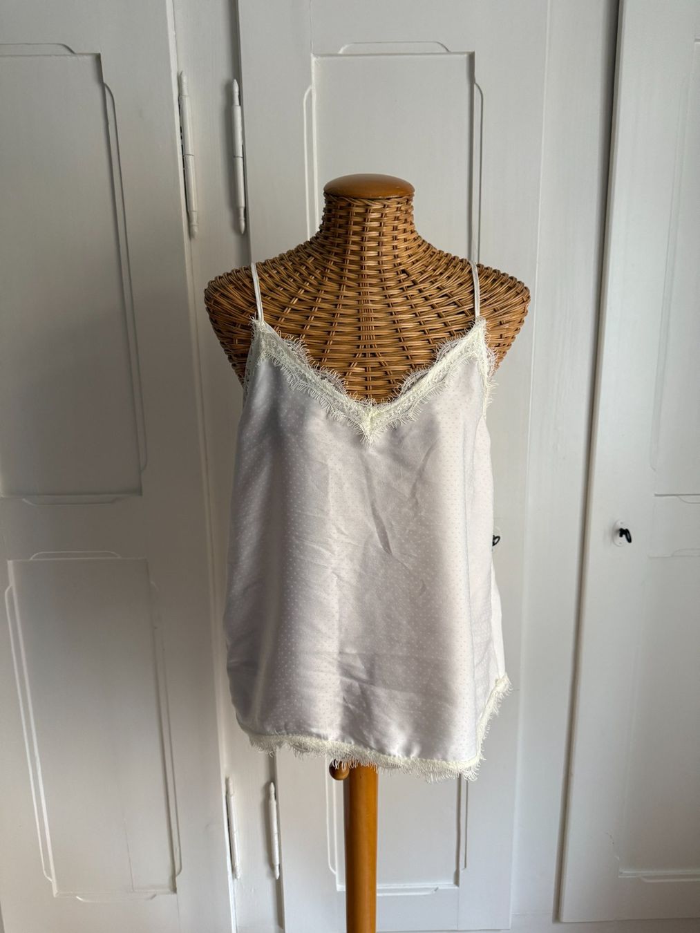 Zara Top: ZARA - Top weiss mit Spitze M – Usato da Zürich venduto da Diazaio