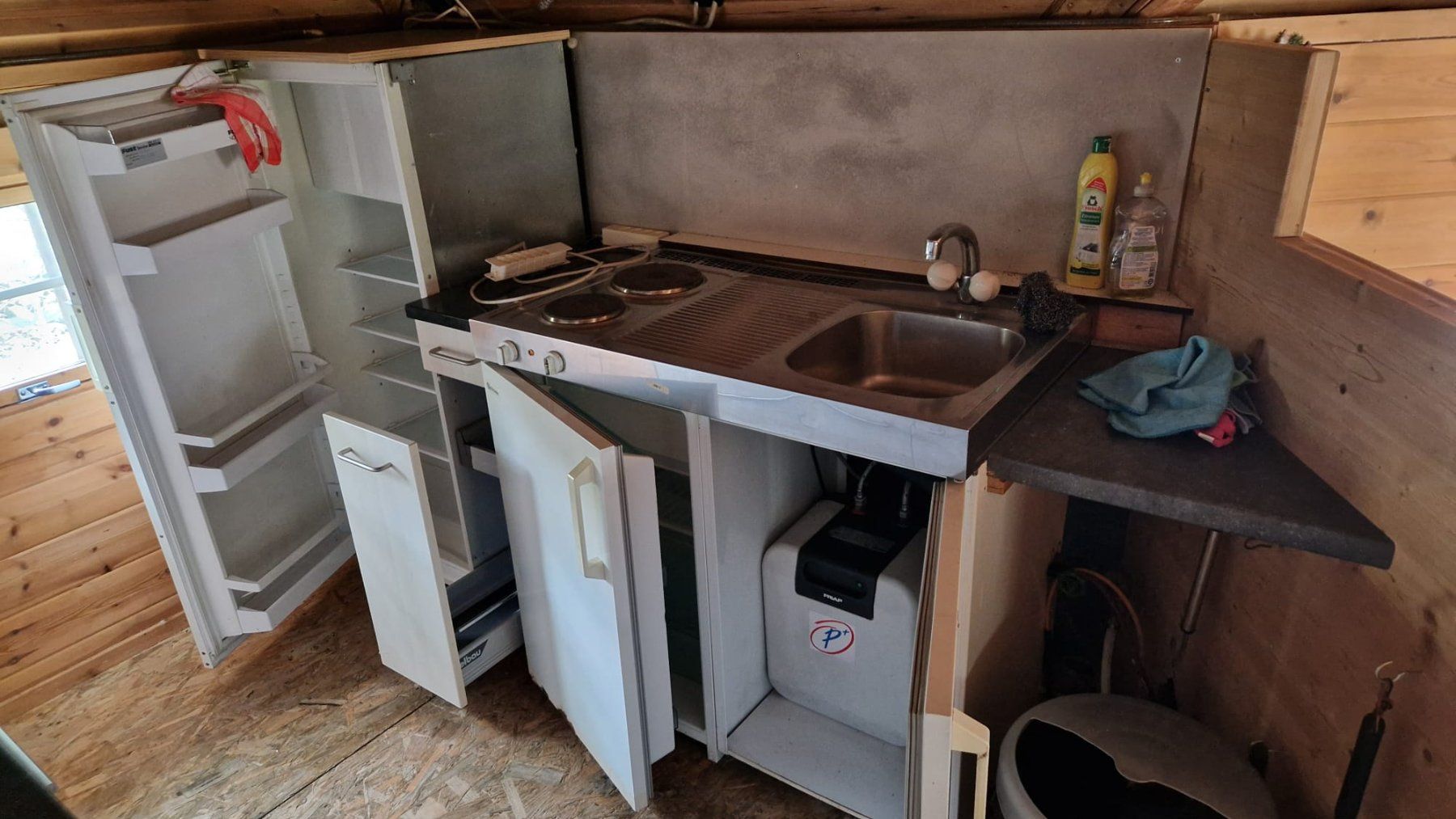 Cucine complete: Küchenmöbel -2 Kochplatten- Durchlauferhitzer warm Wasser – Usato da Münchenbuchsee venduto da rut_8zhz 7