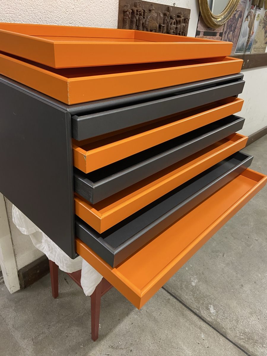 Cassettiere: Schubladenkommode mit Tabletts - orange/anthrazit – Usato da Dietikon venduto da brocki-eyra 2