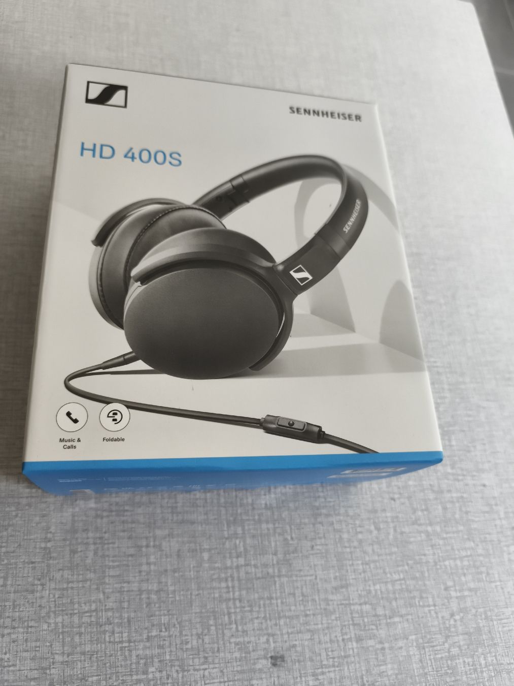 Sennheiser Cuffie: Cuffie Sennheiser HD 400S chiuse nero pieghevoli – Nuovo e nell'imballaggio originale da Rovio venduto da pip_y76x