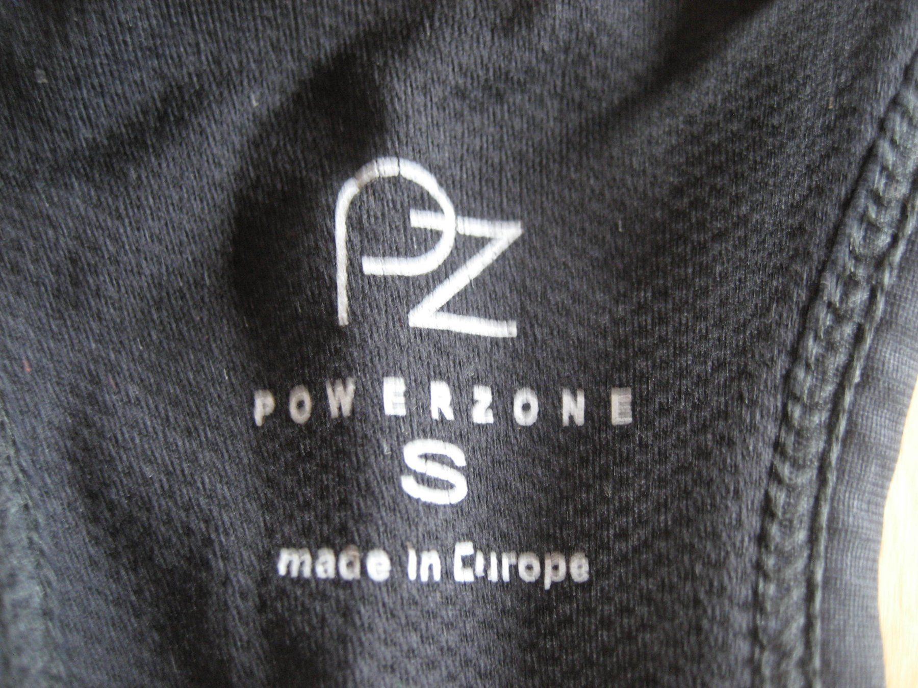 Altra biancheria intima: Brassière de sport Powerzone taille S – Usato da Delémont venduto da marryb 1