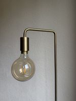 Stehlampe goldig