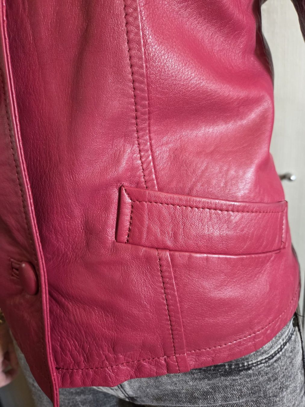 Giacche: Veste en cuir. Taille 34. – Usato da Neuchâtel venduto da wikit 4