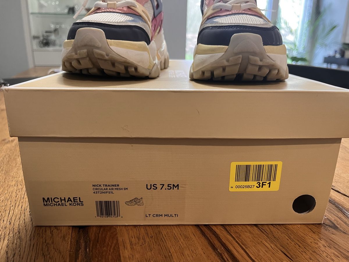 Michael Kors Scarpe da donna: Michael Kors Baskets Nick Trainer T.38,5 État Top! – Usato da Oulens-sous-Echallens venduto da MashaZ 4