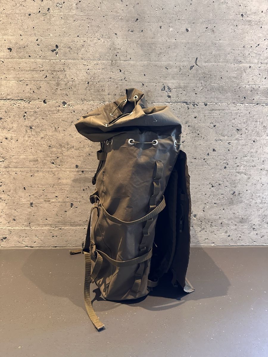 Schweizer Armee Zaini: Militärrucksack 90 – Usato da Ilanz venduto da daria007 3