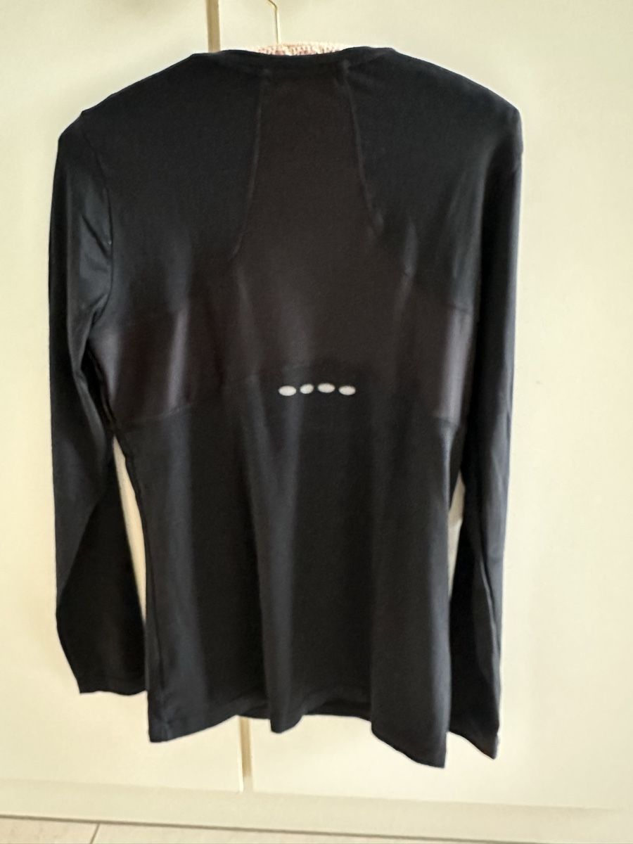 Leibchen & Hosen: Damen Laufshirt Cool Running Grösse M – Gebraucht aus Langnau aA von Camelia14 1