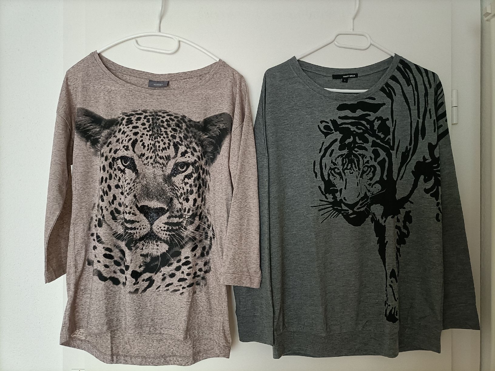 Lotti di vestiti: Kleiderpaket mit 4 Shirts in Grösse S, NEU! – Nuovo (secondo la descrizione) da Wil SG venduto da MissMillie71 1