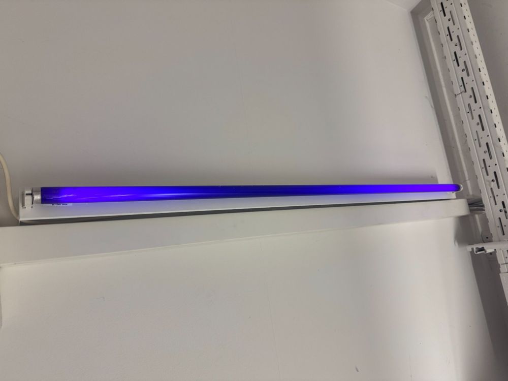 UV Licht Roehre LED (Gebraucht) in Wil SG für CHF 2 – nur Abholung auf ...