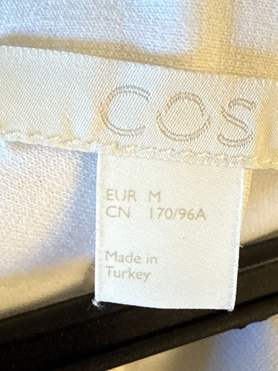 Cos Kleider: COS Dress white size M – Gebraucht aus Geneve von fed_grg5 3