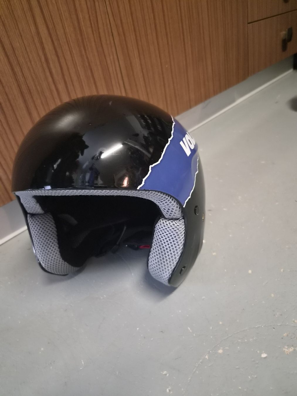 Vola Caschi: Vola FIS Skihelm – Usato da Oberägeri venduto da Nil_sff5 3